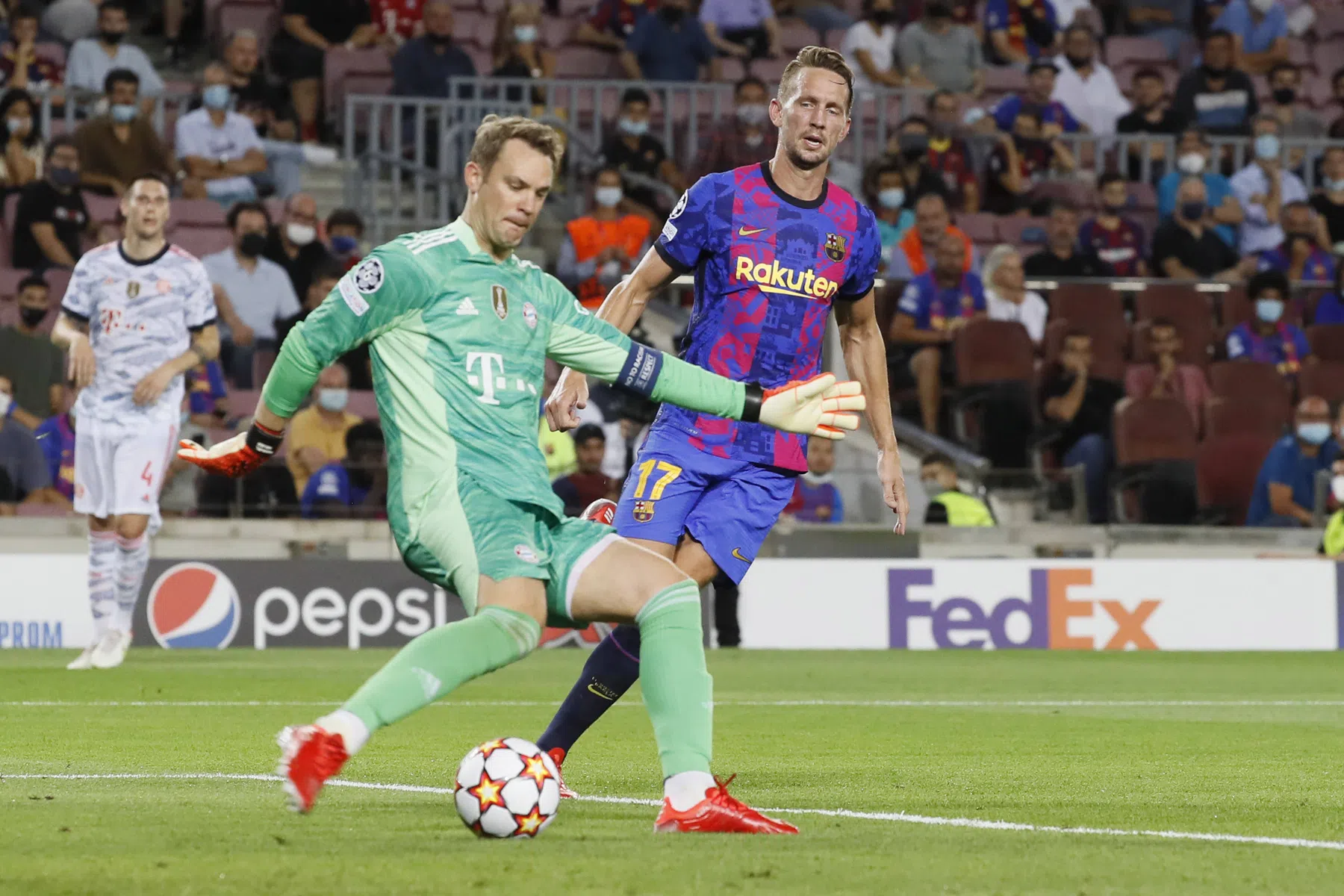 Spaanse kranten niet onder de indruk van Barça-debutant Luuk de Jong