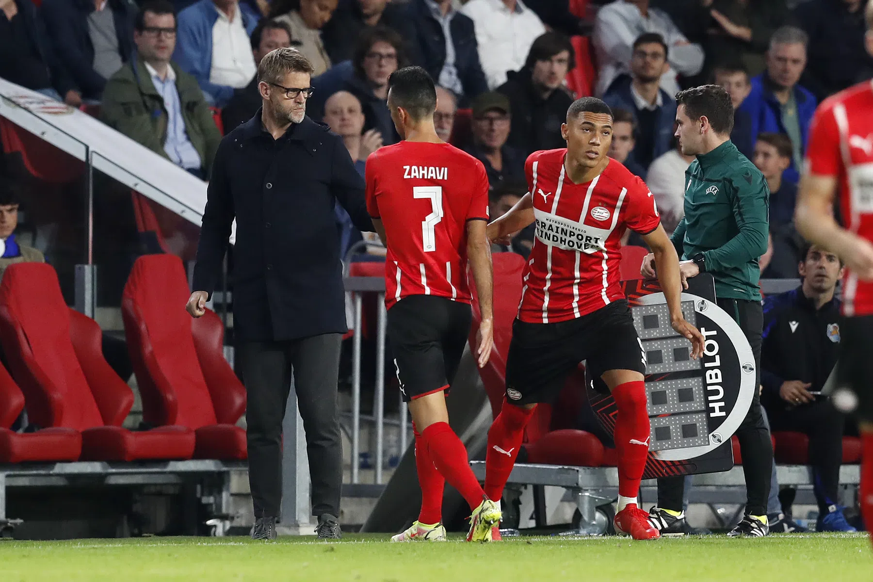 PSV op Rapport: Zahavi stelt teleur bij debuut van zijn concurrent