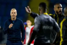 Thumbnail for article: NAC Breda zakt verder weg, hattrickheld De Waal wijst Jong Ajax de weg