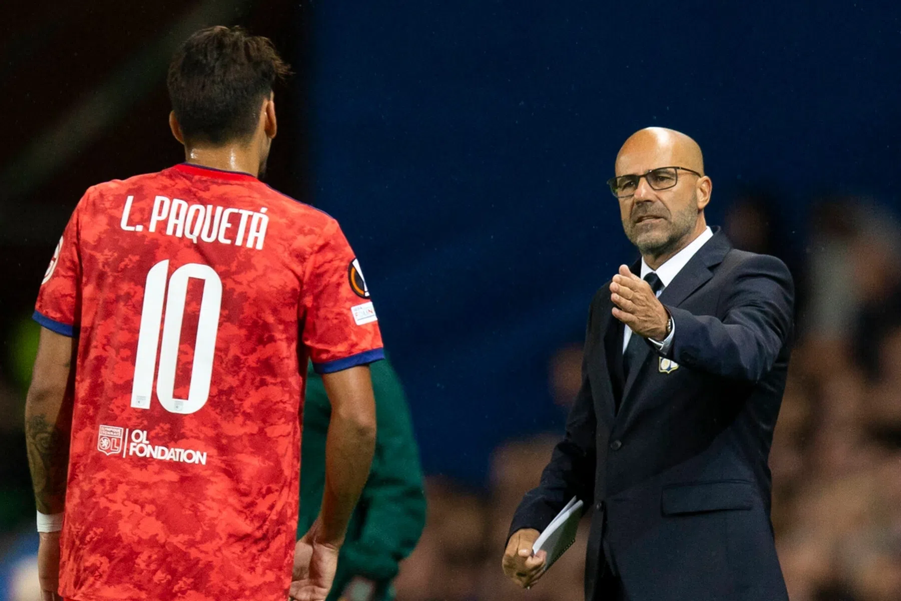 Lyon en Bosz tanken vertrouwen richting PSG: 'De spelers begrijpen mij beter'