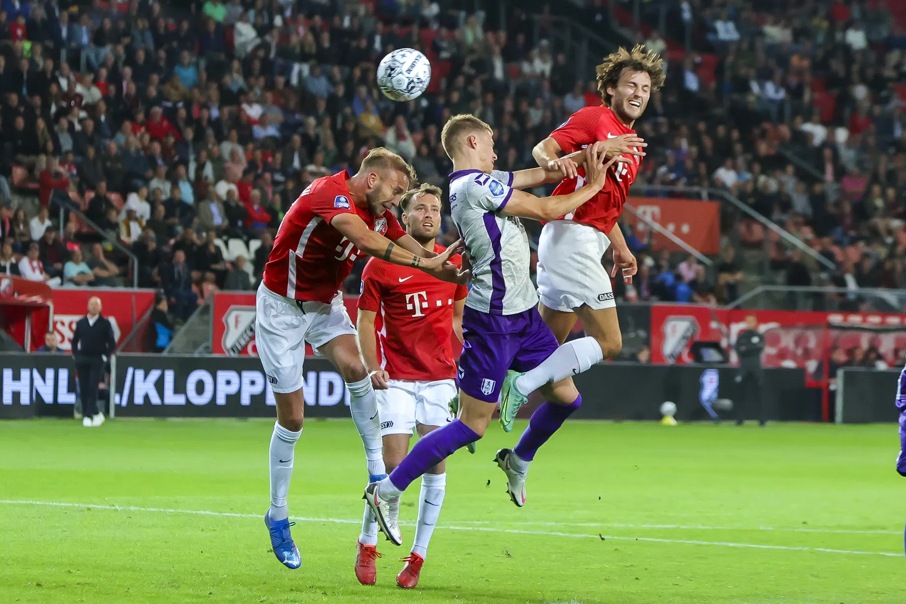 FC Utrecht treurt opnieuw na extreem laat afgekeurde goal