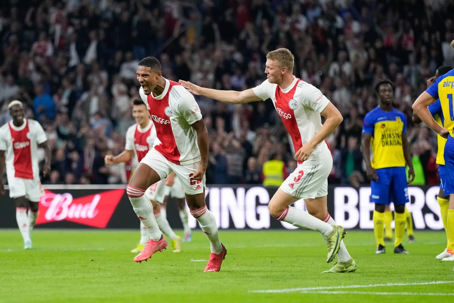 Een blik op de bijzondere Ajax-stats: roofdieren jagen op Cambuur