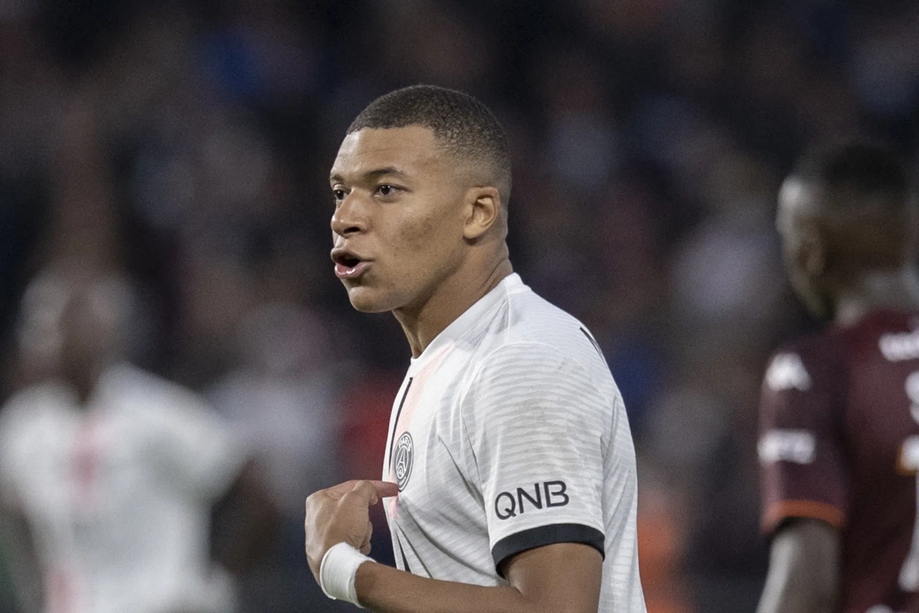 'Locomotief' PSG sputtert met 'arrogante' Mbappé en 'spook' Wijnaldum