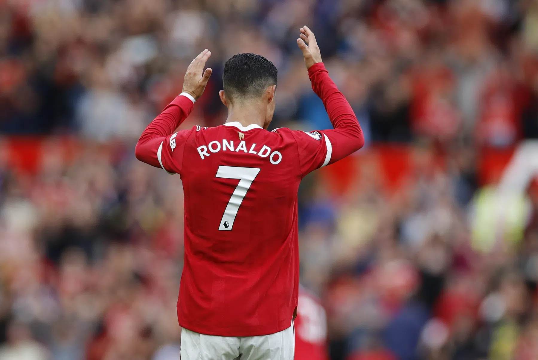 Fernandes en Ronaldo kunnen pijnlijke nederlaag Man Utd niet voorkomen