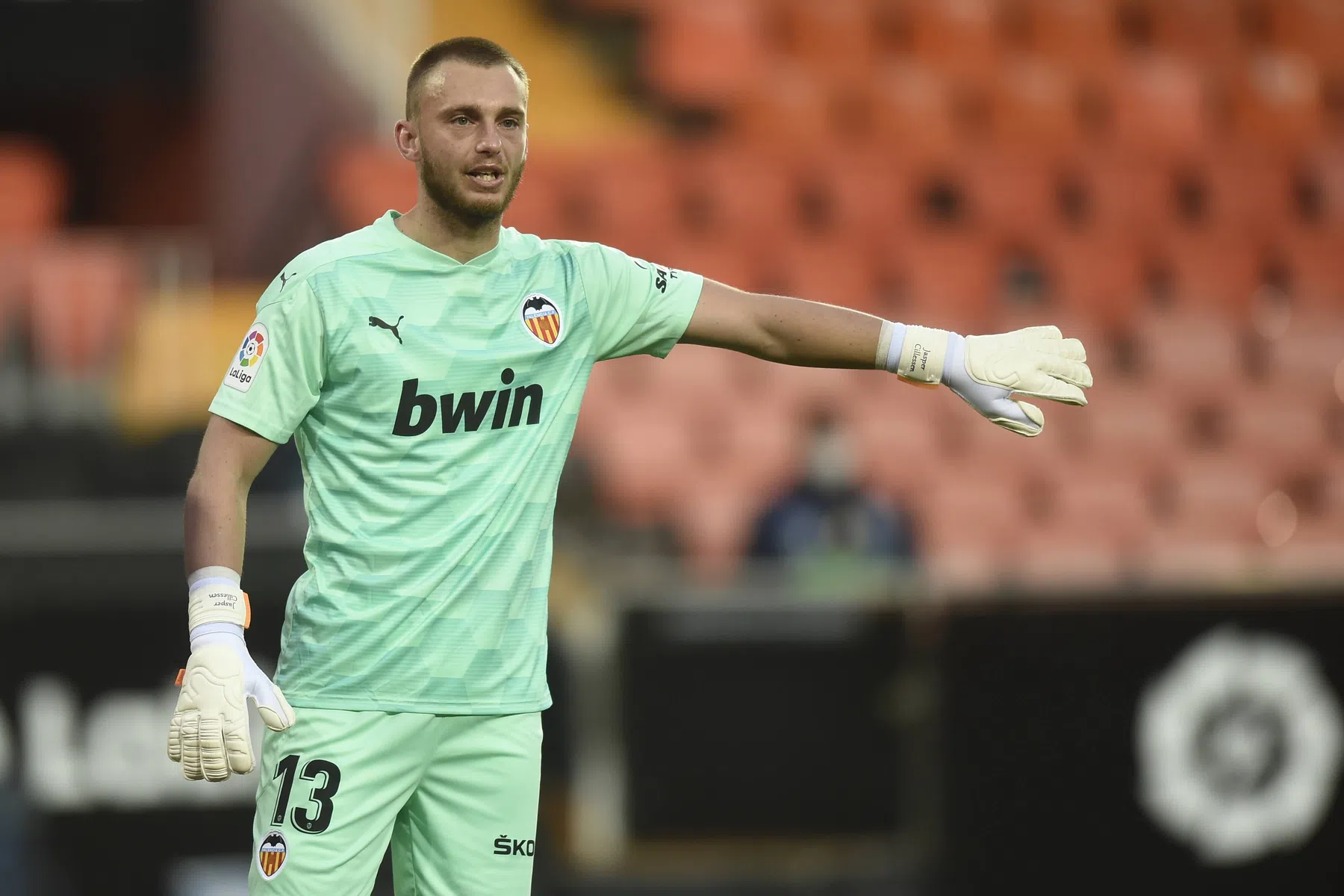 Cillessen direct belangrijk bij rentree in het doel bij Valencia