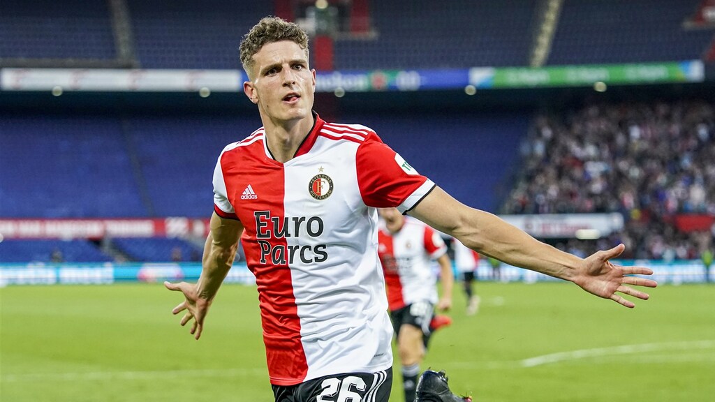 'Opgebloeide Til is de perfecte middenvelder voor het voetbal van Slot'