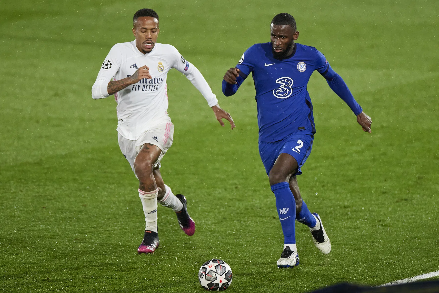 'Bejubelde Rüdiger aast op Alaba-route'