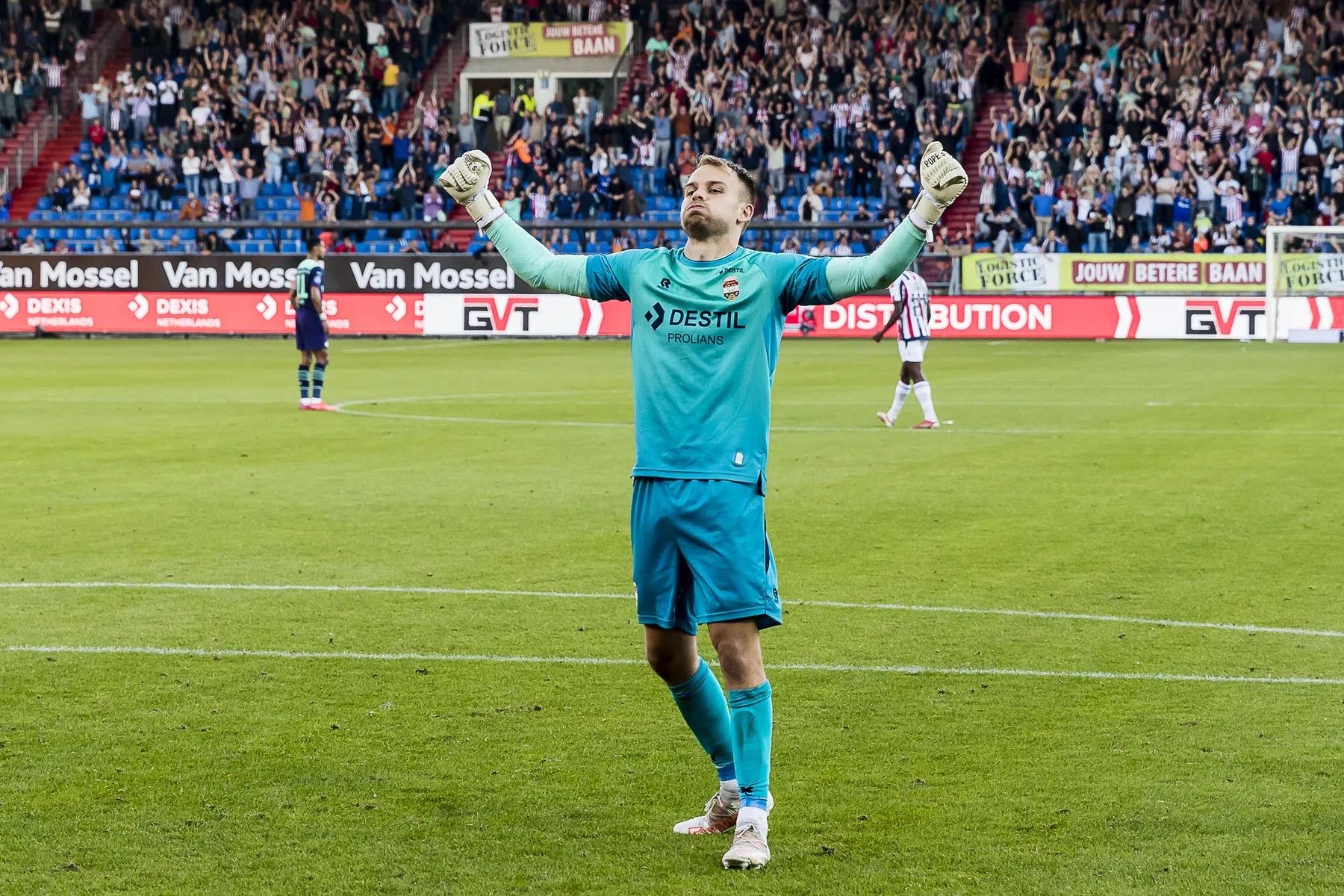 Willem II-uitblinker Wellenreuther: 'Mooi dat de fans mijn naam scanderen'