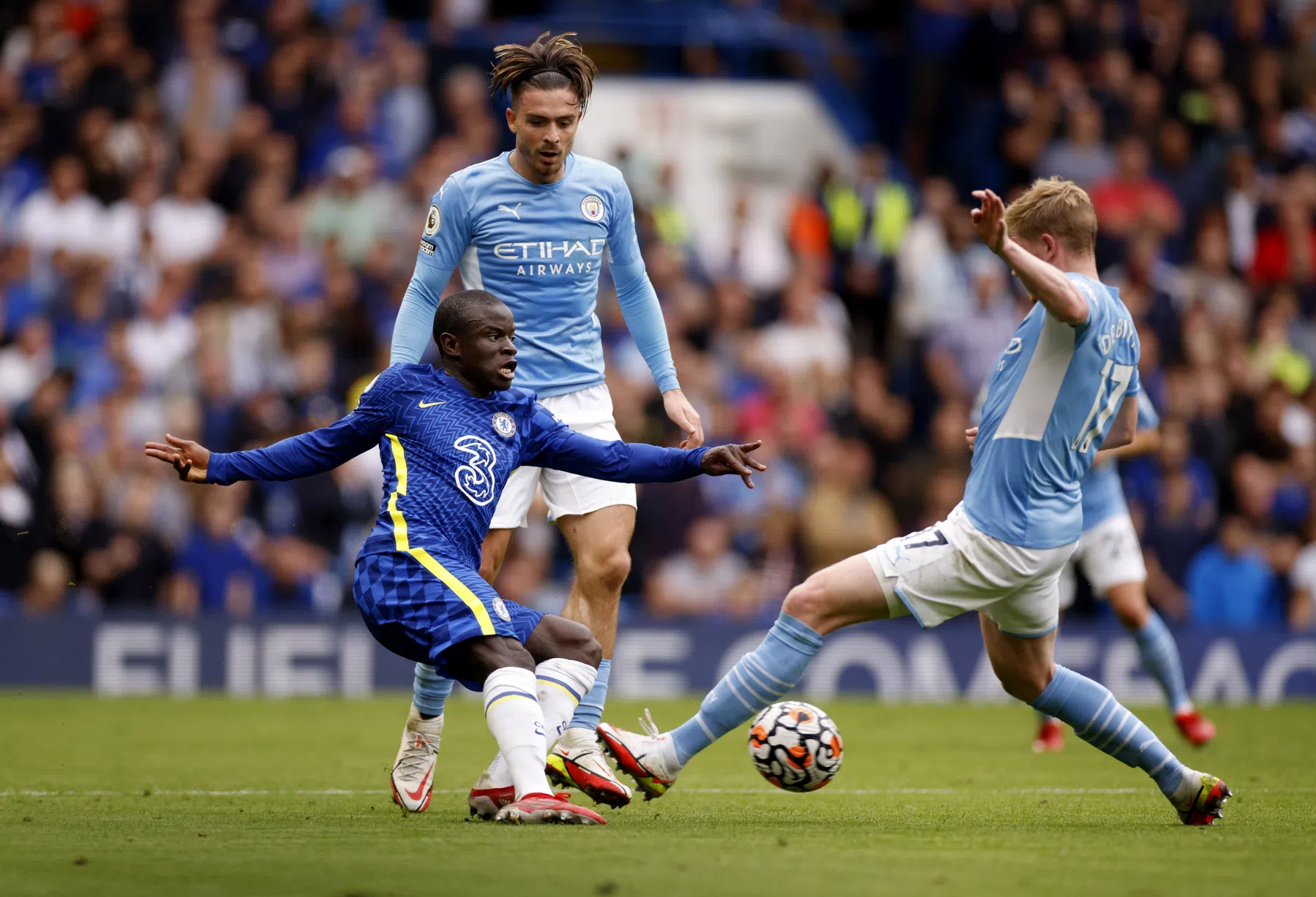 Chelsea zonder Kanté tegen Juve: 'Vaccinatie is een zaak van de spelers'