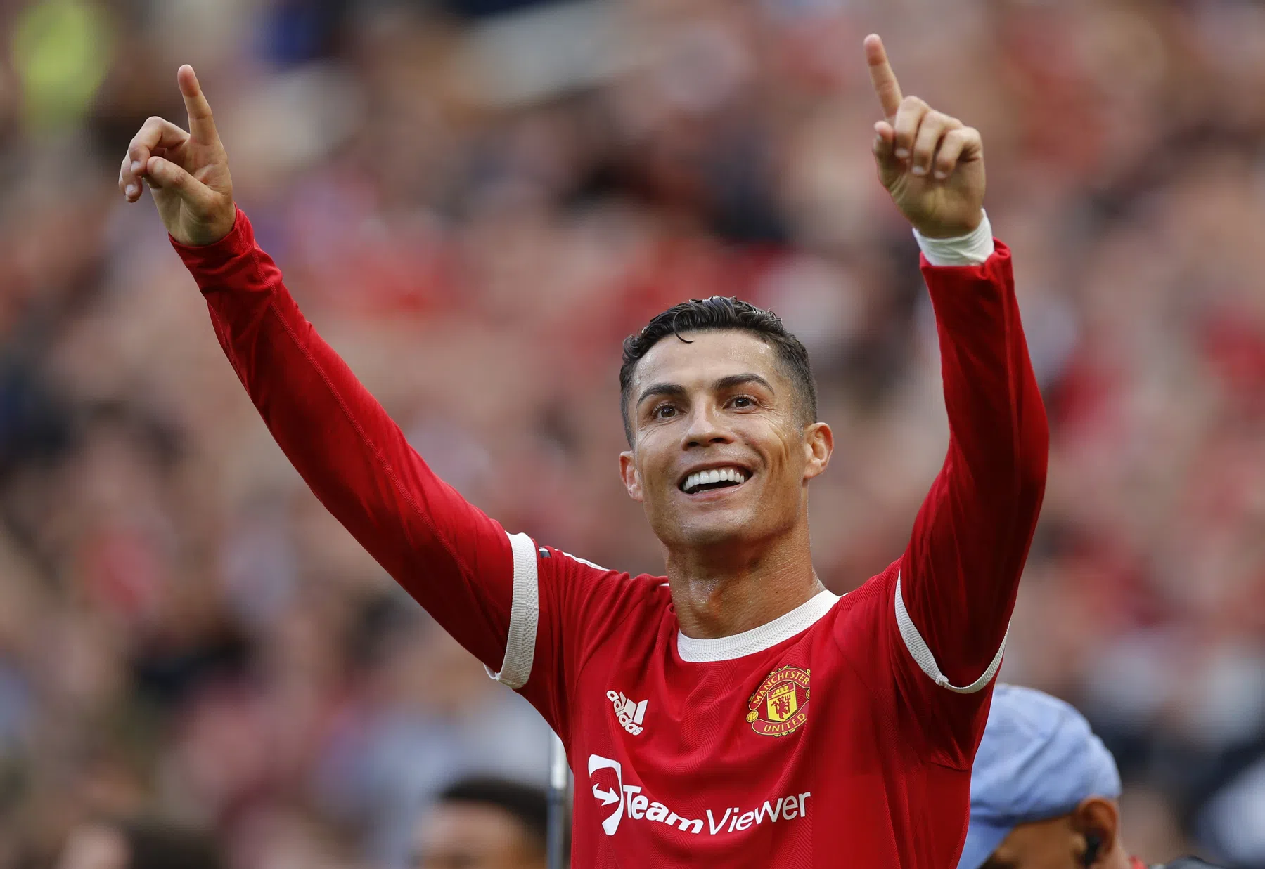 Ronaldo verpest glansavond Danjuma met extreem late winnende goal