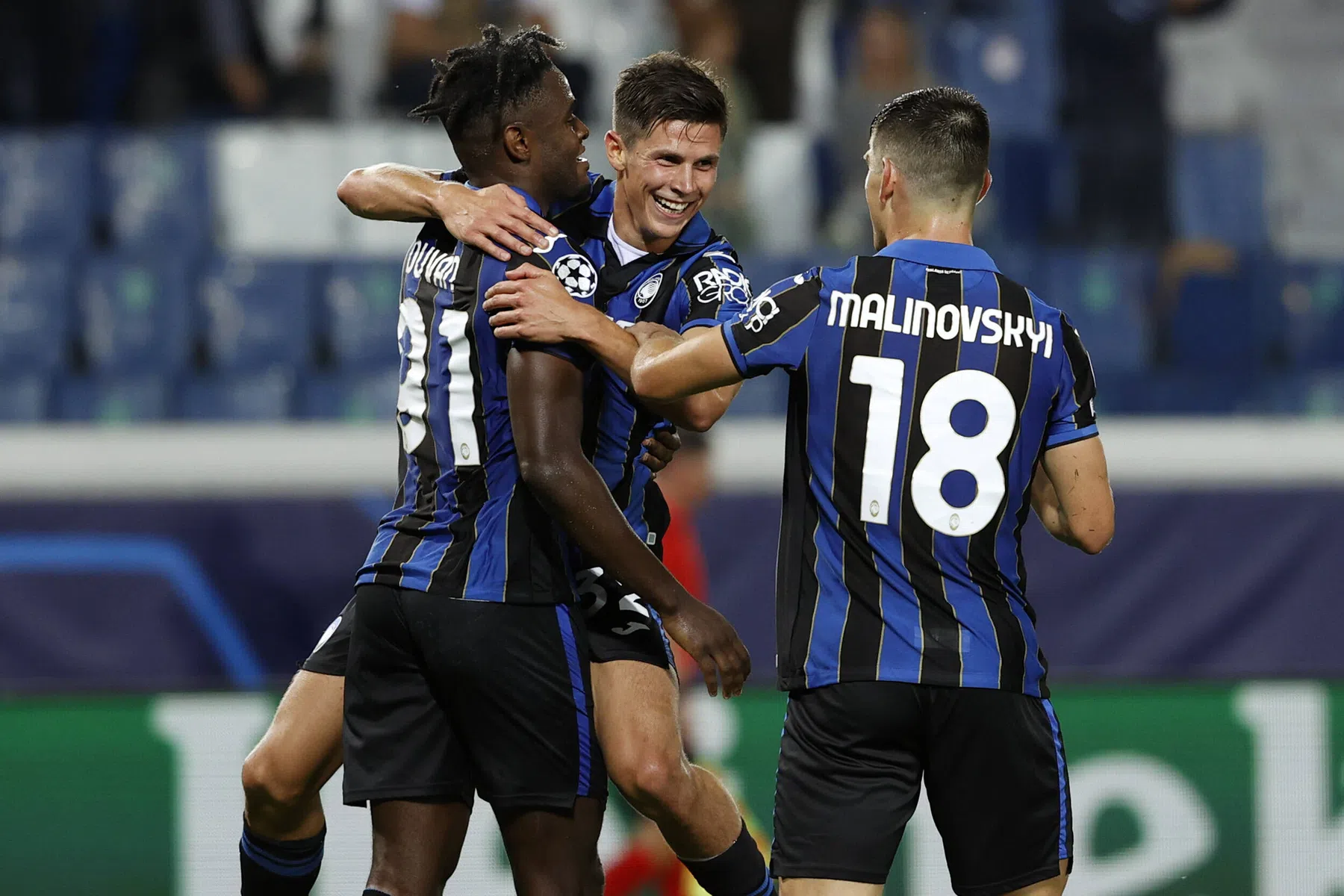 De Roon en Koopmeiners maken CL-primeur Atalanta mee, Zenit sloopt Tomasson