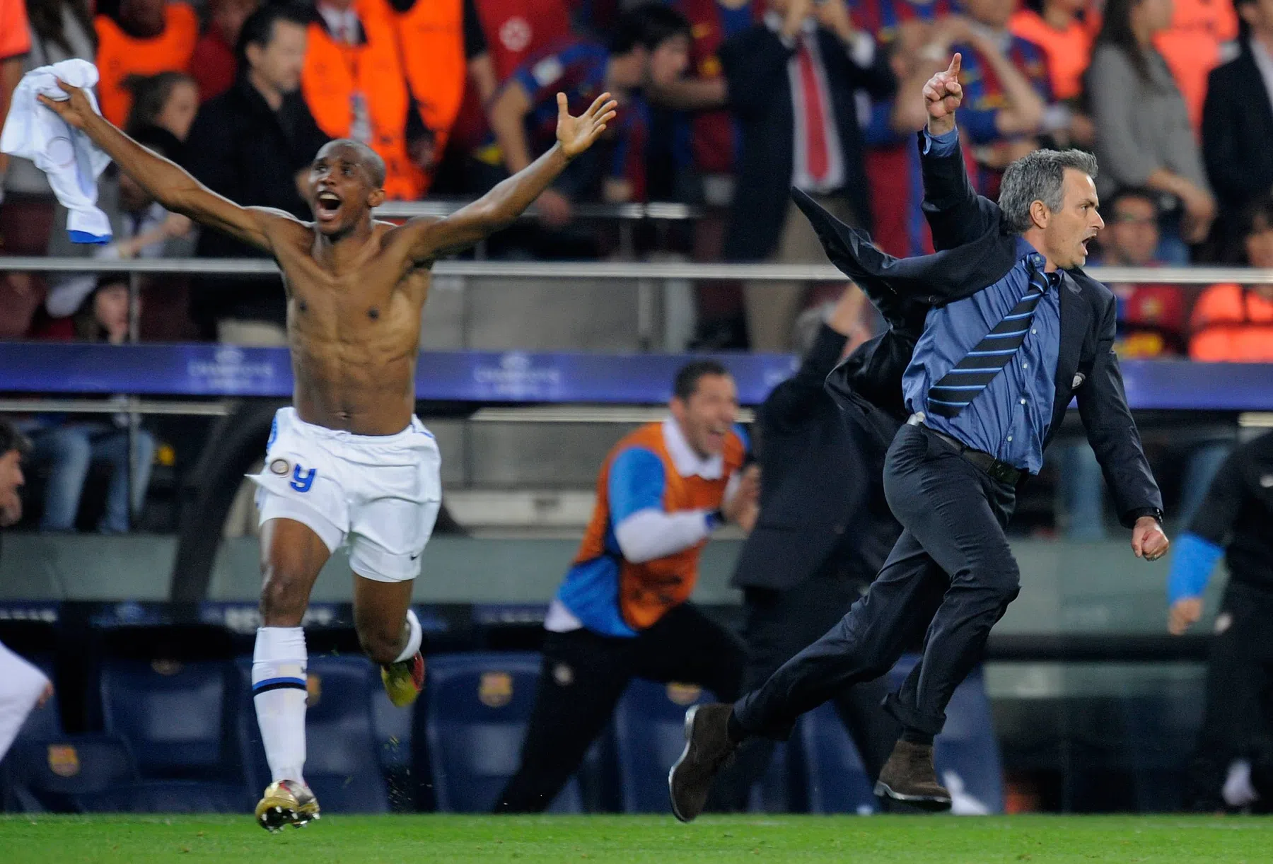 Eto'o over Mourinho: 'Hij is uniek, we hadden een team vol vechters'