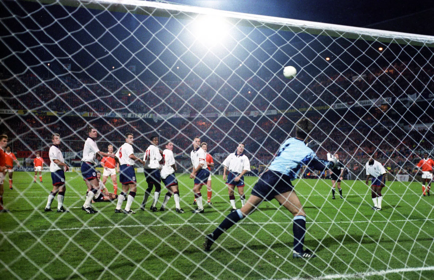 Een historische avond: Oranje naar het WK, Engeland ontploft