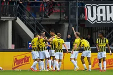 Thumbnail for article: Vurige Gelderse derby prooi voor Vitesse dankzij veelbesproken goal