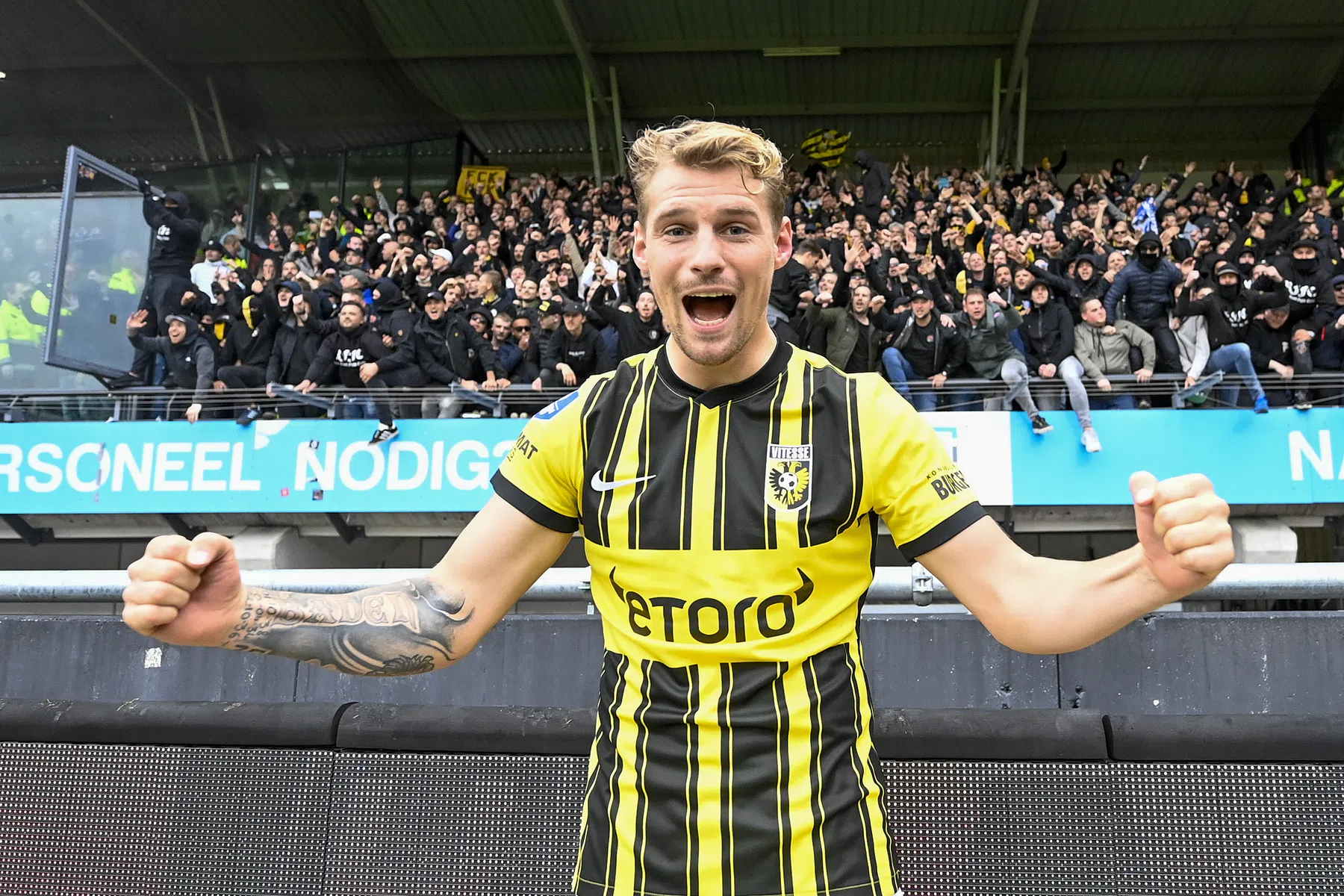 KNVB reageert op omstreden derbygoal: 'Gezond verstand gebruiken'