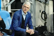 Thumbnail for article: Wenger nodigt Van Gaal uit voor meeting over een nieuwe speelkalender