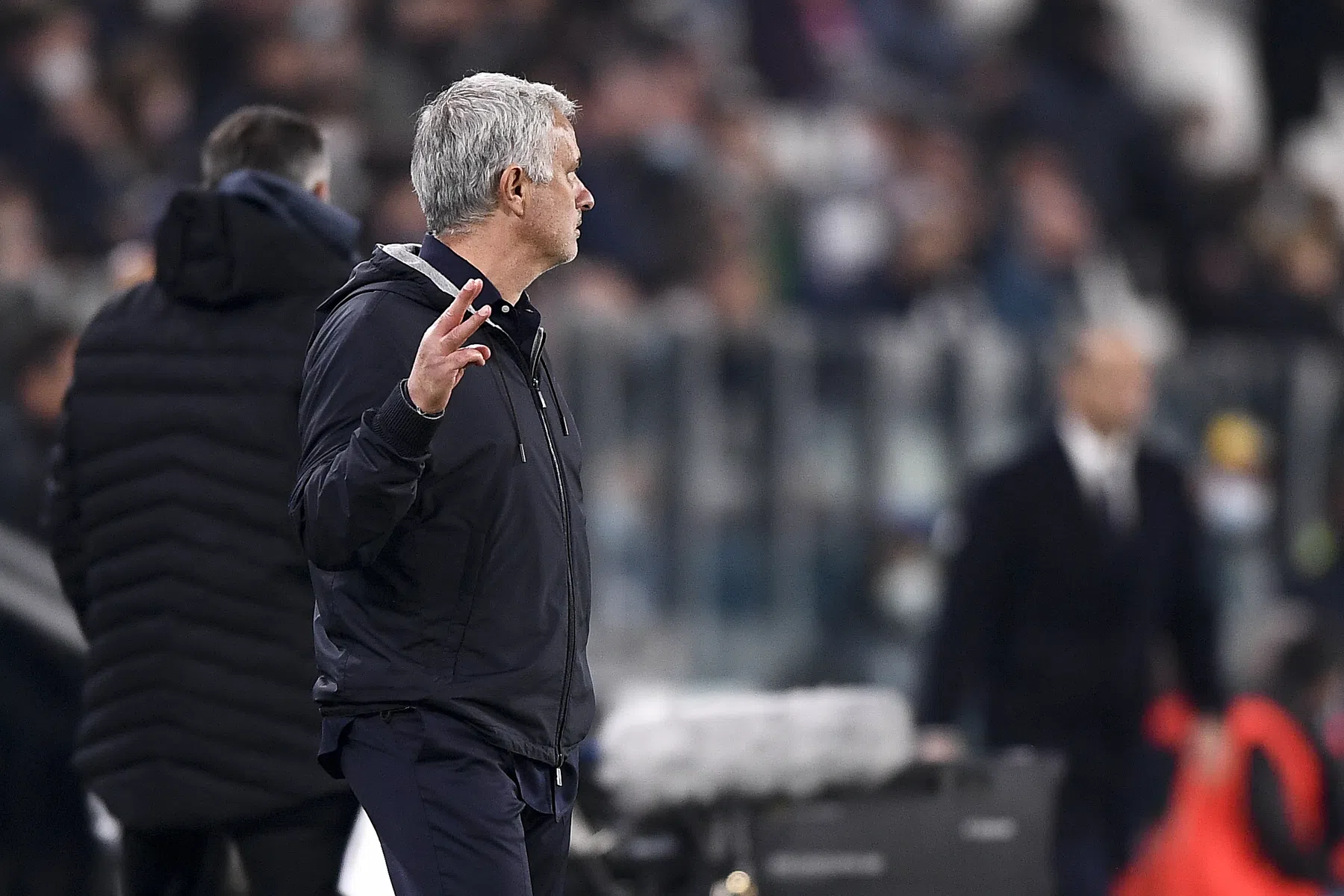 Mkhitaryan wil andere spelregels, Mourinho provoceert Juventus-fans