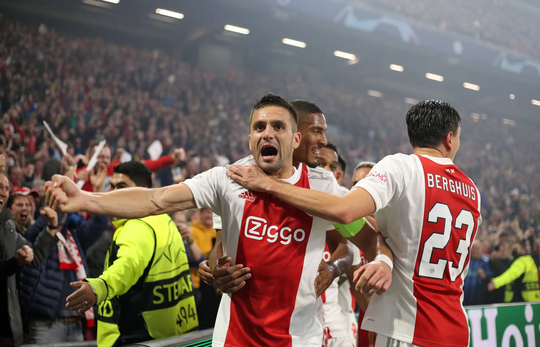 Groots Ajax etaleert zijn klasse op memorabele Champions League-avond