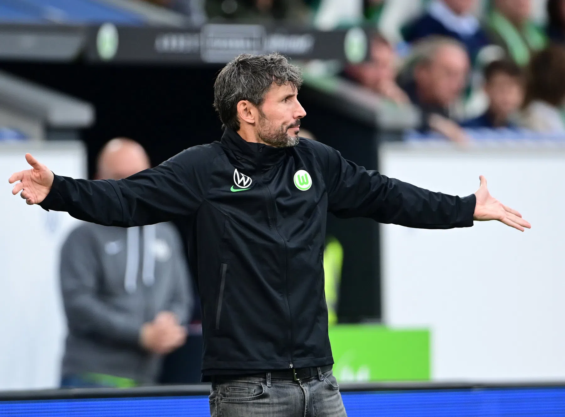 Wolfsburg-directeur komt met nieuwe cryptische reactie na ontslag Van Bommel
