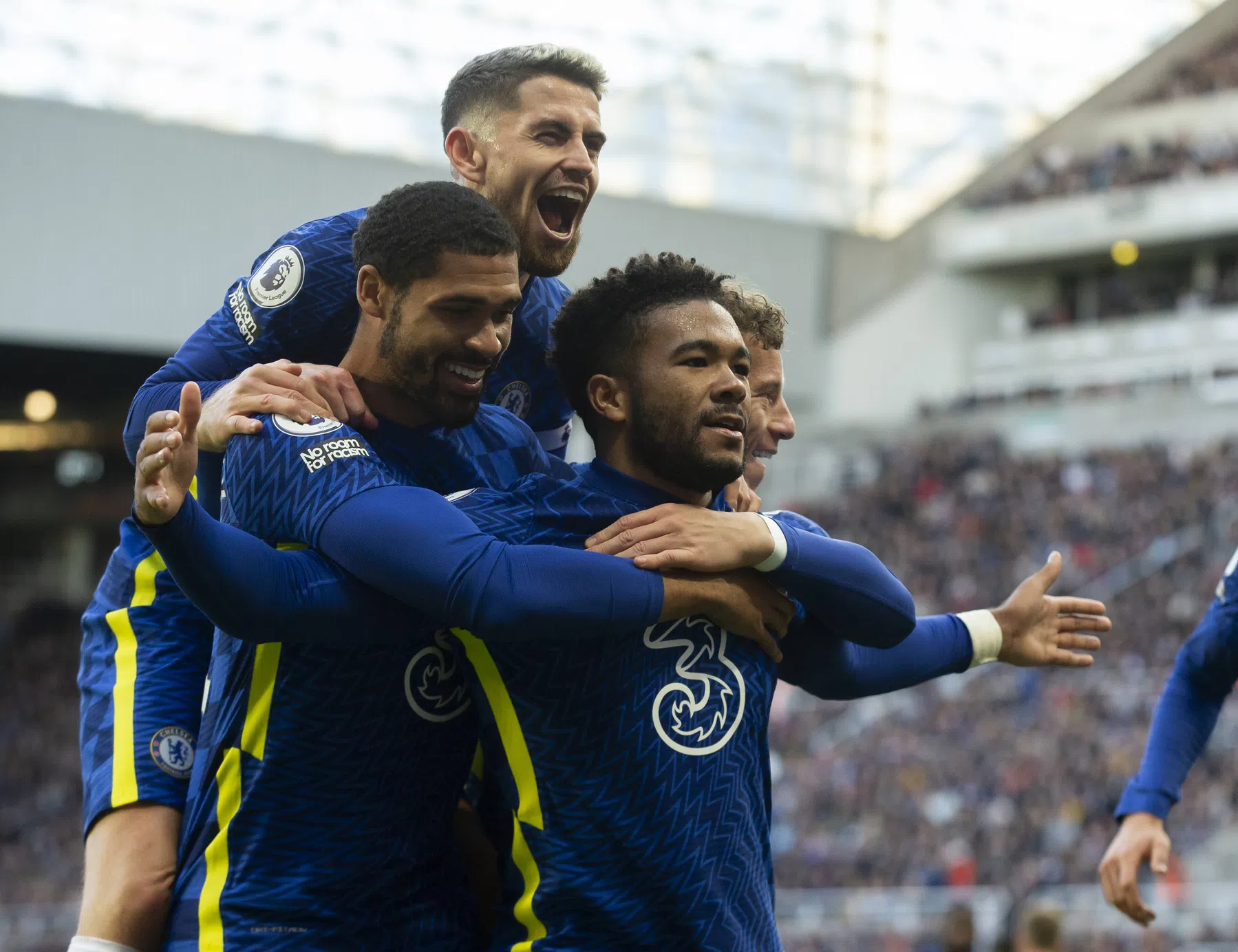 James vergroot met heldenrol de waarde van de Chelsea-wingbacks