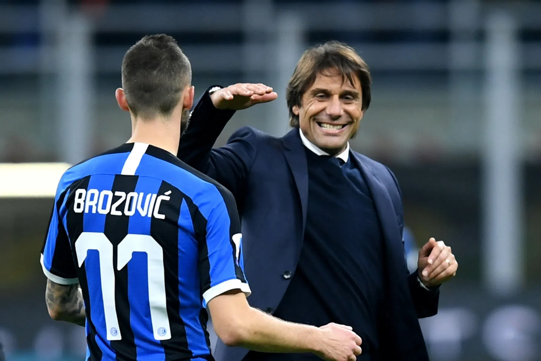 'Flink gevulde oorlogskas' voor Conte: De Vrij en De Ligt gelinkt aan Spurs