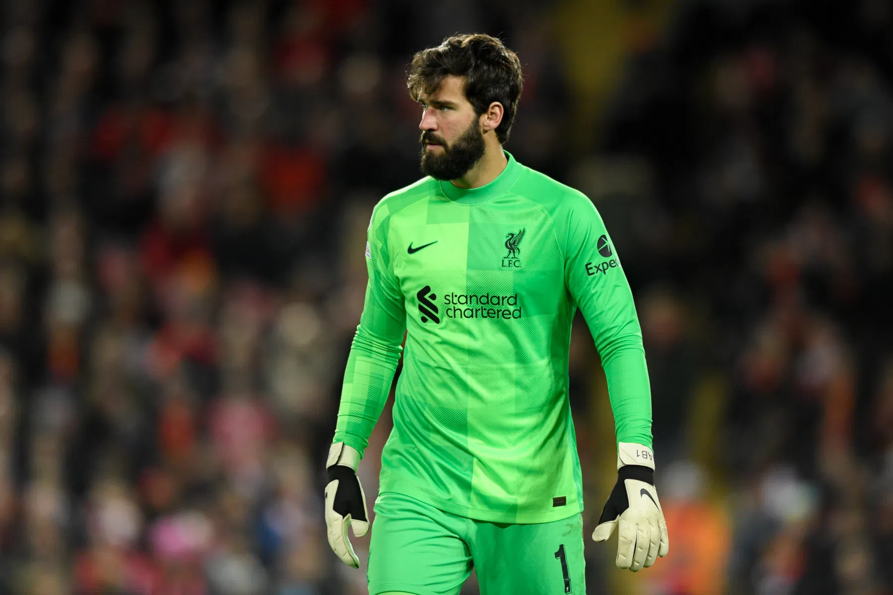 Van Dijk steunt schutterende Alisson: 'Niemand weet wat is toegestaan'