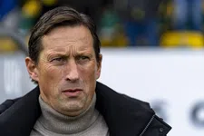 Thumbnail for article: Schmidt vertelt over blessurecrisis PSV: ook Mwene had klachten