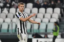 Thumbnail for article: 'De Ligt krijgt lagere afkoopsom in nieuw contract bij Juventus' 