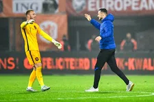 Thumbnail for article: Waterreus ergert zich aan Circus Frans Hoek: 'Er zijn al drie keepers beschadigd'