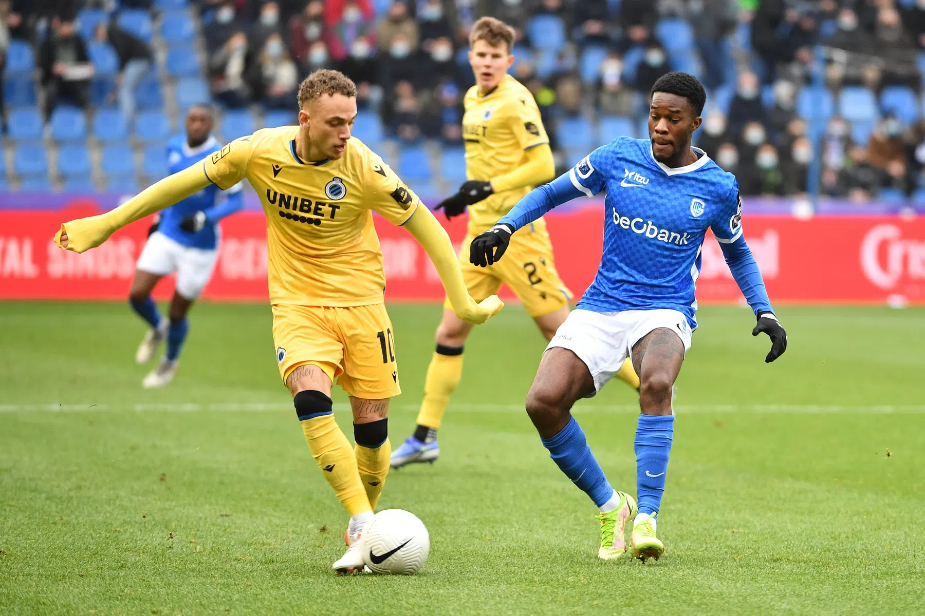 Van Basten verbaast zich over gedrag Lang