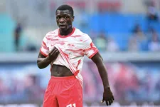 Thumbnail for article: Welkom in Leipzig: de reden voor de vernederende wissel van Brian Brobbey