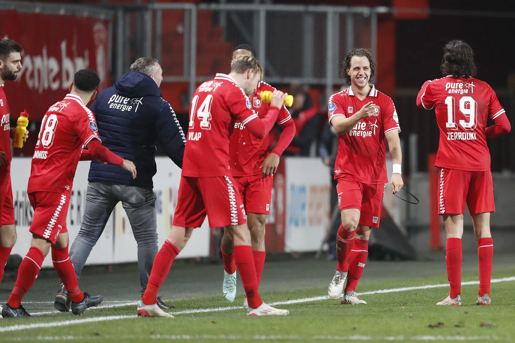 FC Twente knikkert Feyenoord in verlenging uit de beker