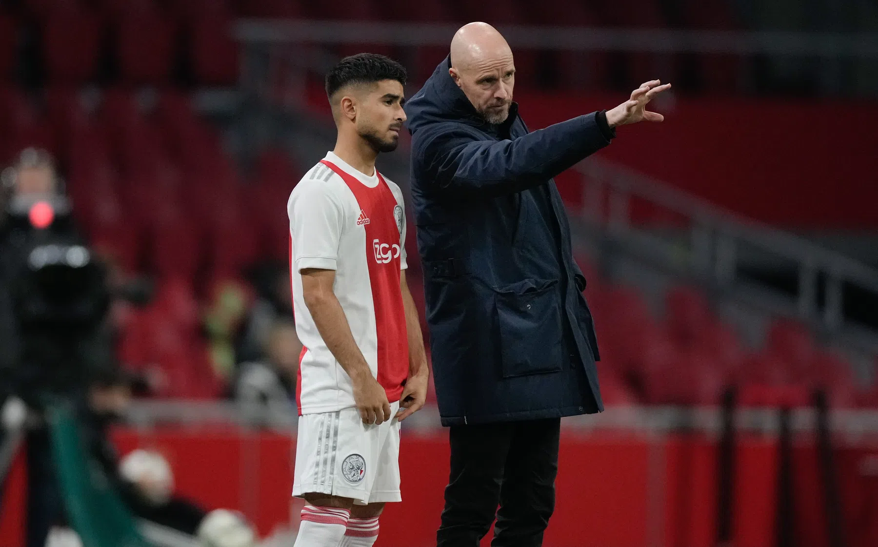 Ten Hag tevreden over jonkies Ajax: 'Met bravoure gespeeld'