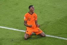 Thumbnail for article: Denzel Dumfries: 'Ik mag echt trots op mezelf zijn'