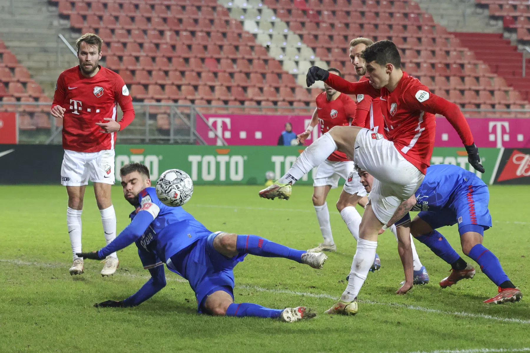 Late gelijkmaker Mahi neemt chagrijn in Utrecht niet weg