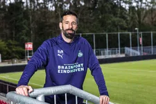 Thumbnail for article: Hoe Van Nistelrooij ook als trainer de wereldtop wil bereiken