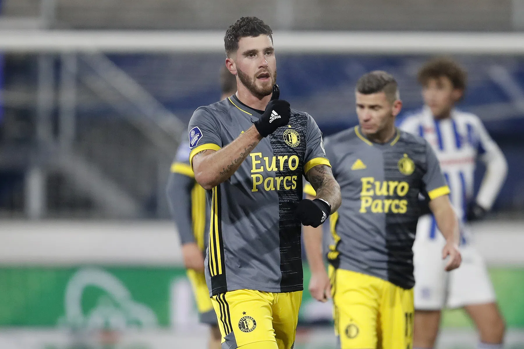Elftal van de Week: Feyenoorders en Ajacieden staan na helse Klassieker op