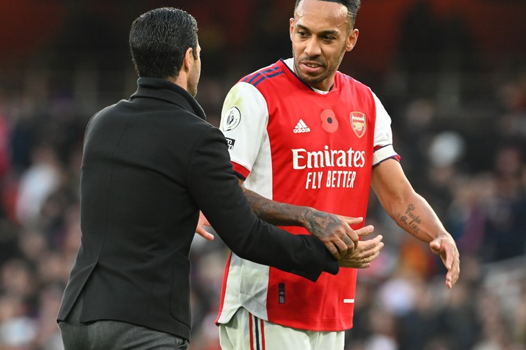 Arteta vindt zichzelf geen dictator: 'Als ik dat niet krijg, pak ik mijn koffers'