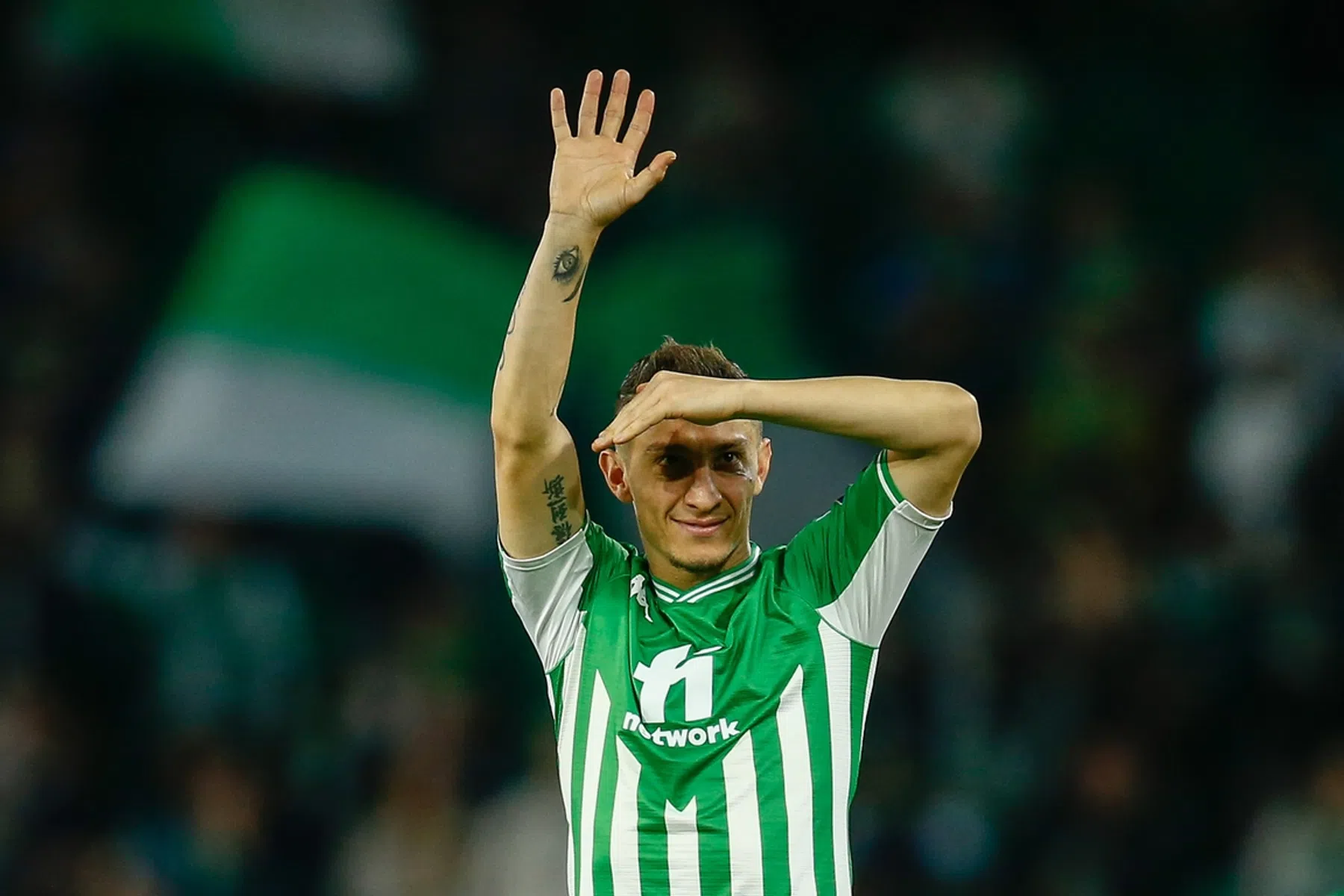 Guardado gooit olie op het vuur met provocerende imitatie