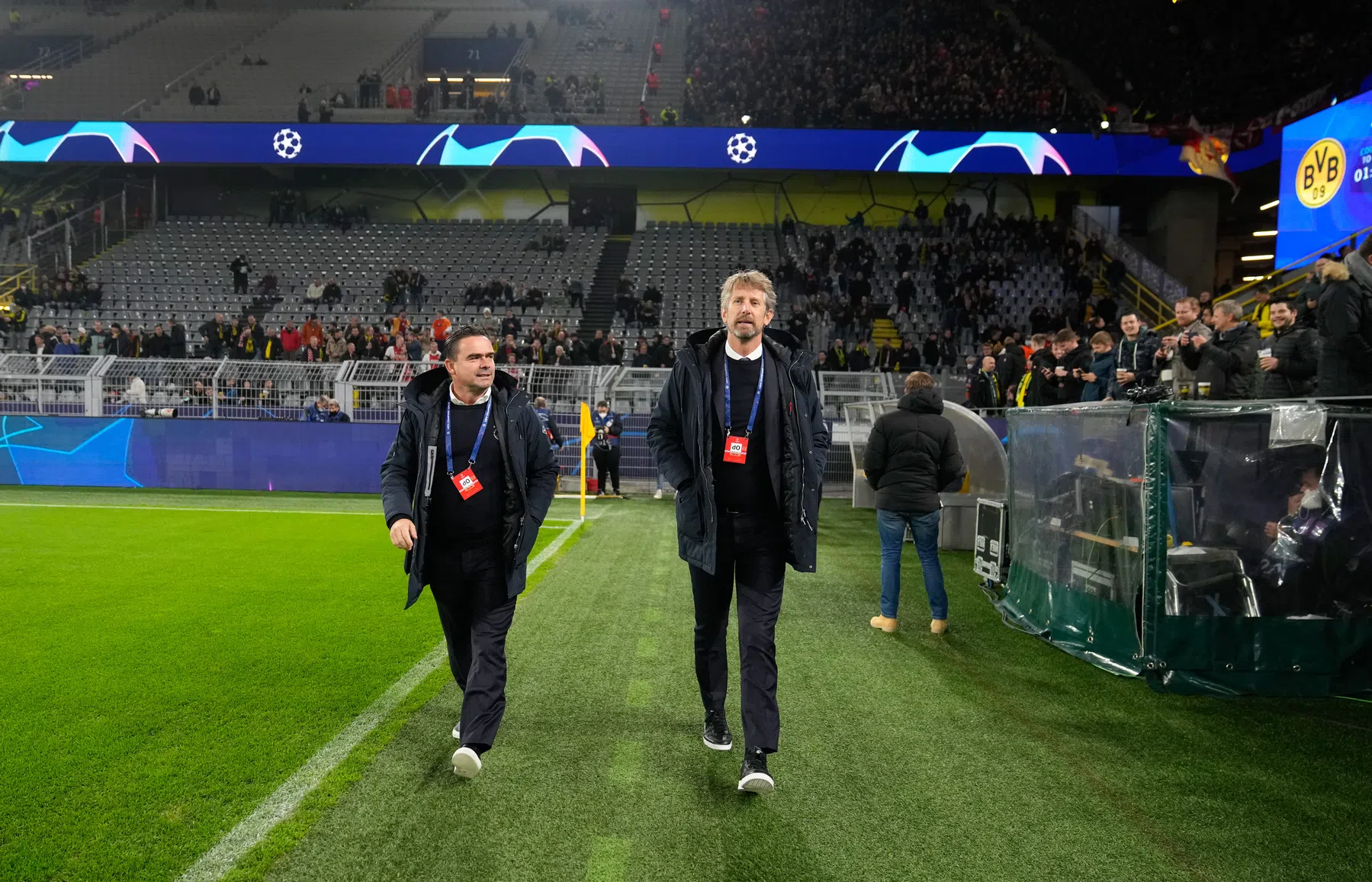 Hoe Ajax in het financiële spoor van de absolute top blijft