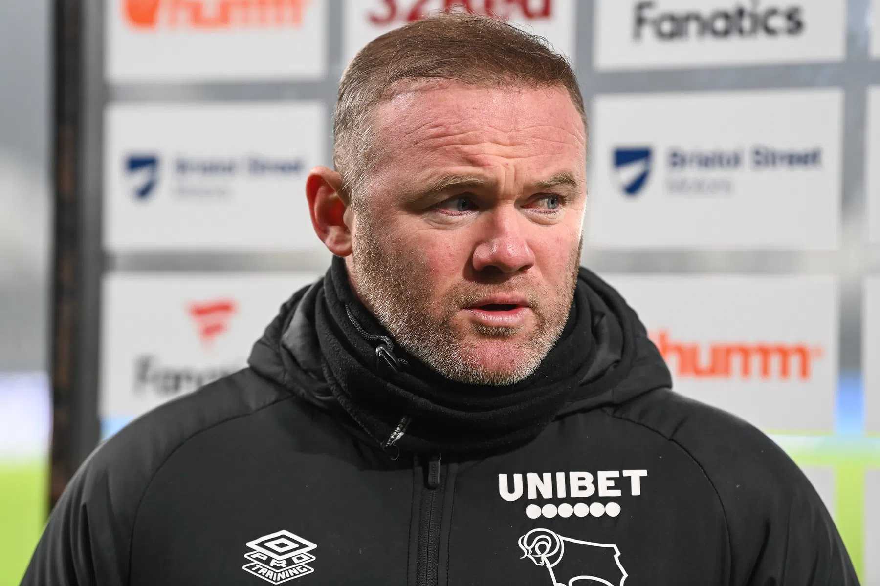 Zoekend Everton denkt aan verloren zoon: 'Ik voel me gevleid'