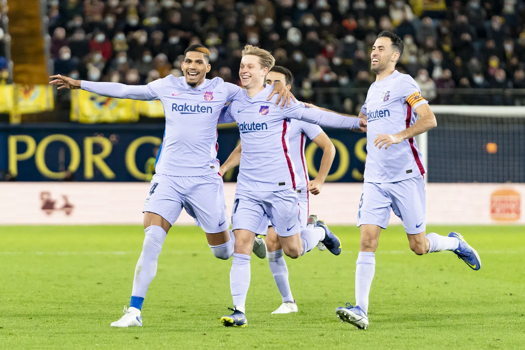 Ronald de Boer ziet verklaring voor dip Frenkie de Jong bij Barcelona