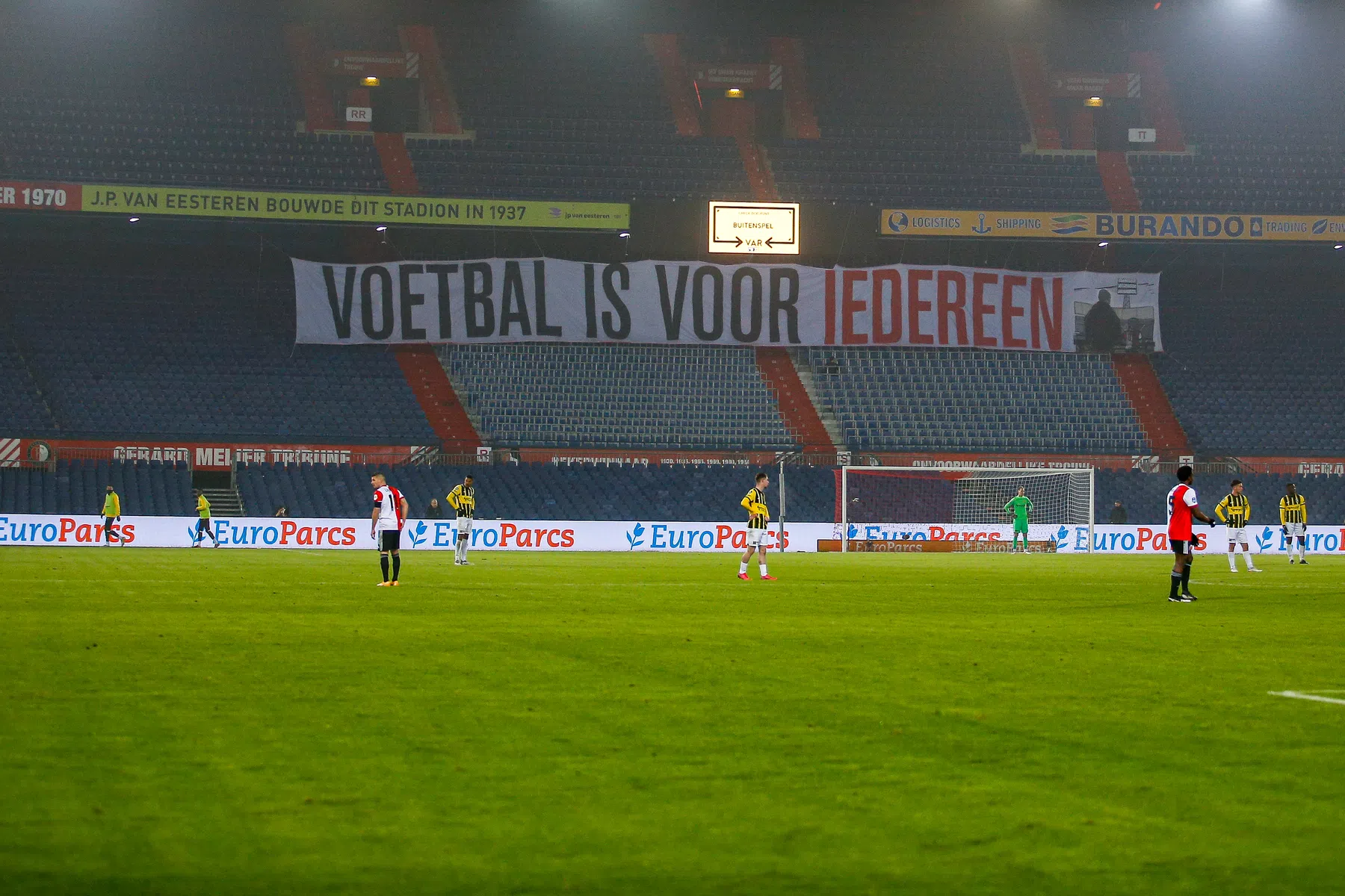 Betaald voetbal zegt 'nee' tegen plannen kabinet