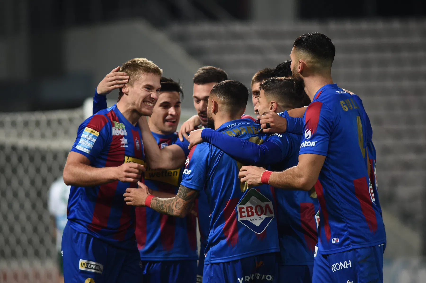 Ingesneeuwde Van Weert maakt naam in Griekenland: 'Ieder foutje straf ik af'