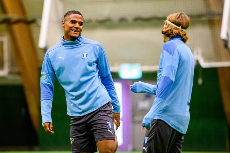 SC Heerenveen meldt zich voor Zweeds jeugdinternational