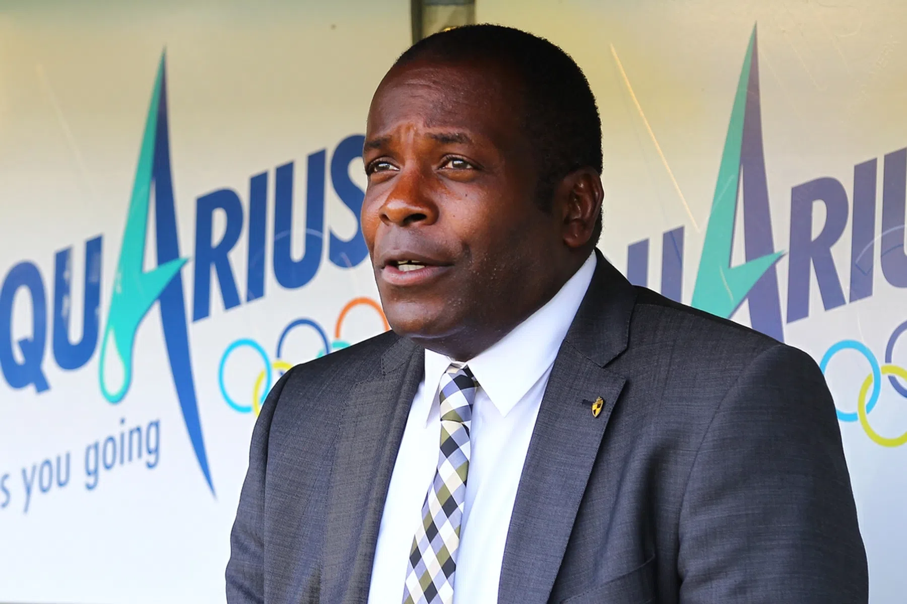 Rigters bezorgt Menzo glansrijk debuut als bondscoach van Suriname