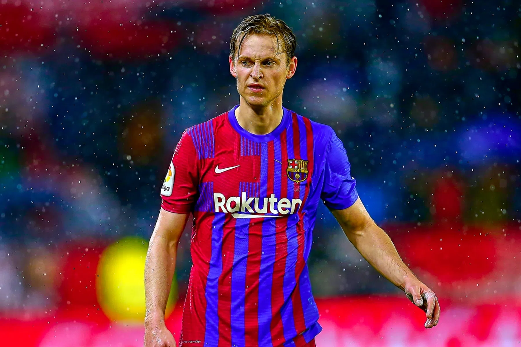 Frenkie de Jong pareert kritiek: 'Ik merk dat veel mensen elkaar napraten'