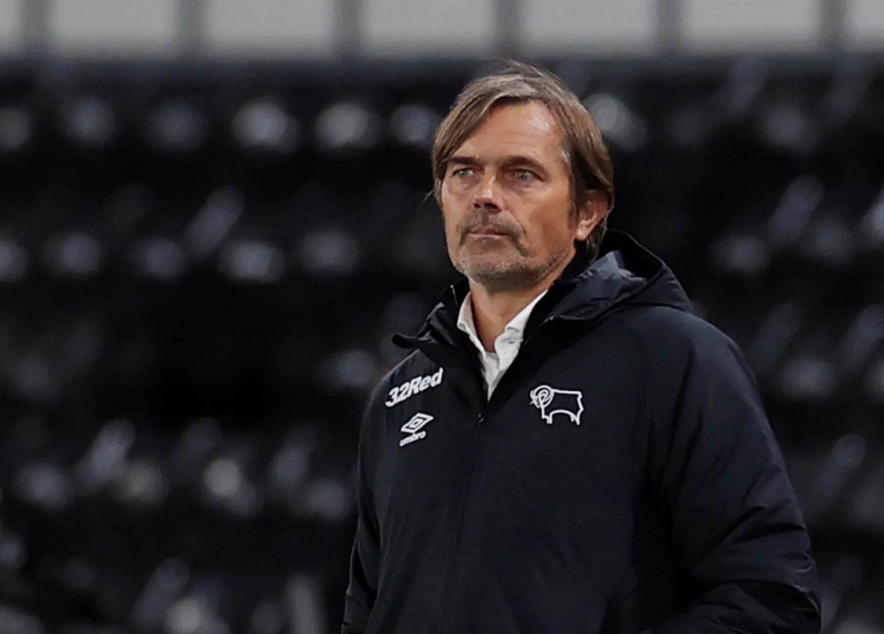 Cocu: 'PSV weet dat ze me altijd kunnen bellen'