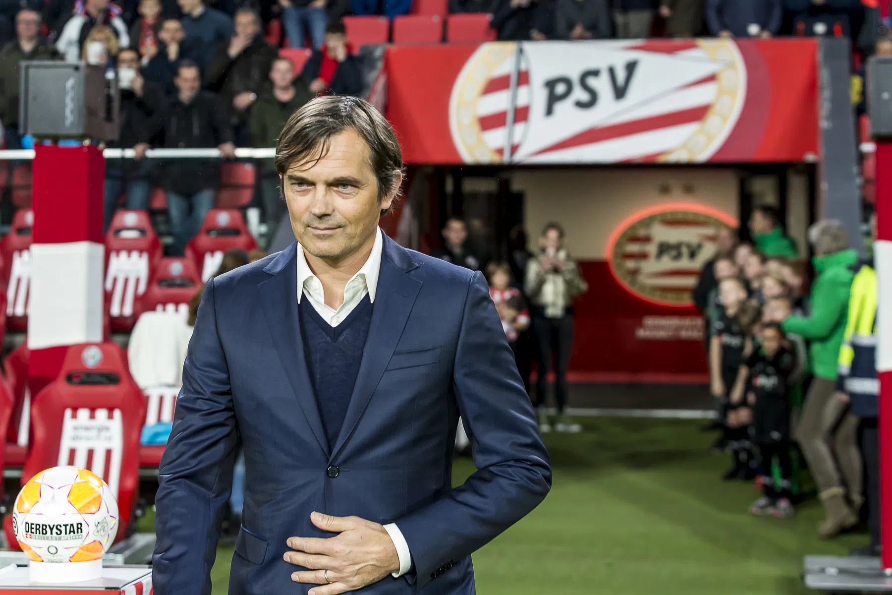 Doet PSV er goed aan Cocu opnieuw aan te stellen als trainer?