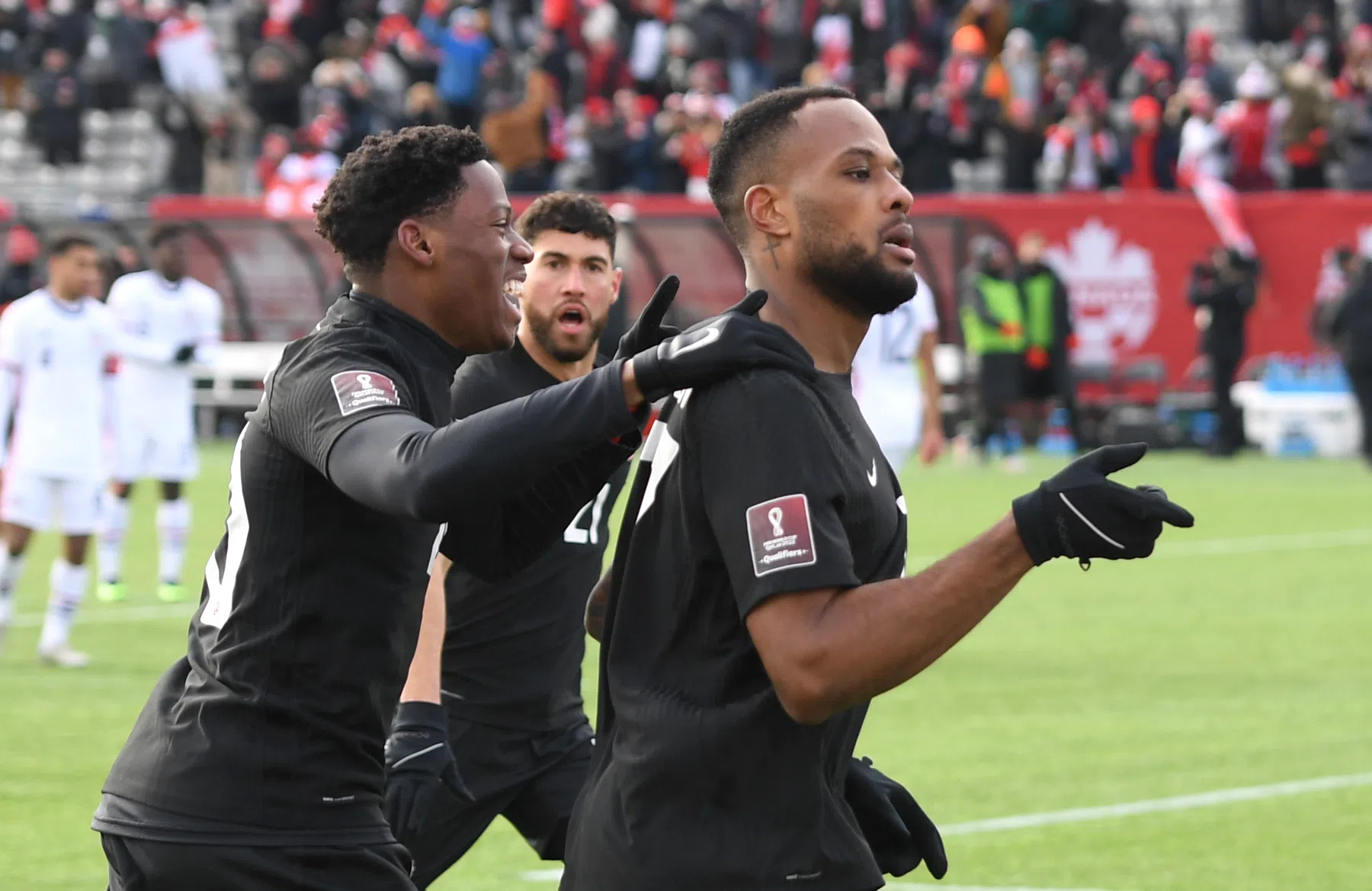 Voormalig PSV'er helpt Canada op weg, De la Torre wint met VS